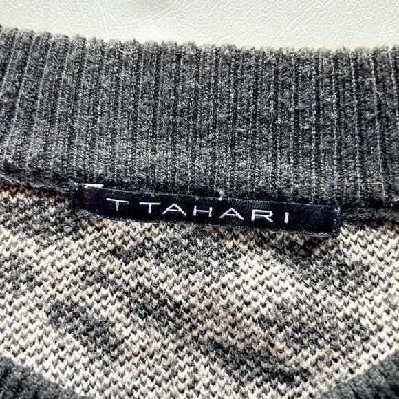 T Tahari Animal Print Cropped Sweater – Size Small - Picture 6 of 11